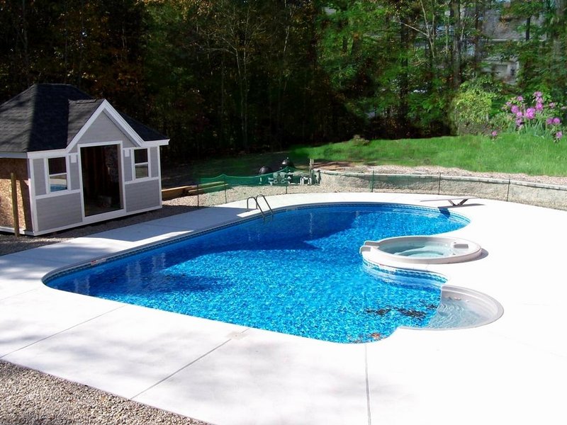 Family Pool Coorparoo
