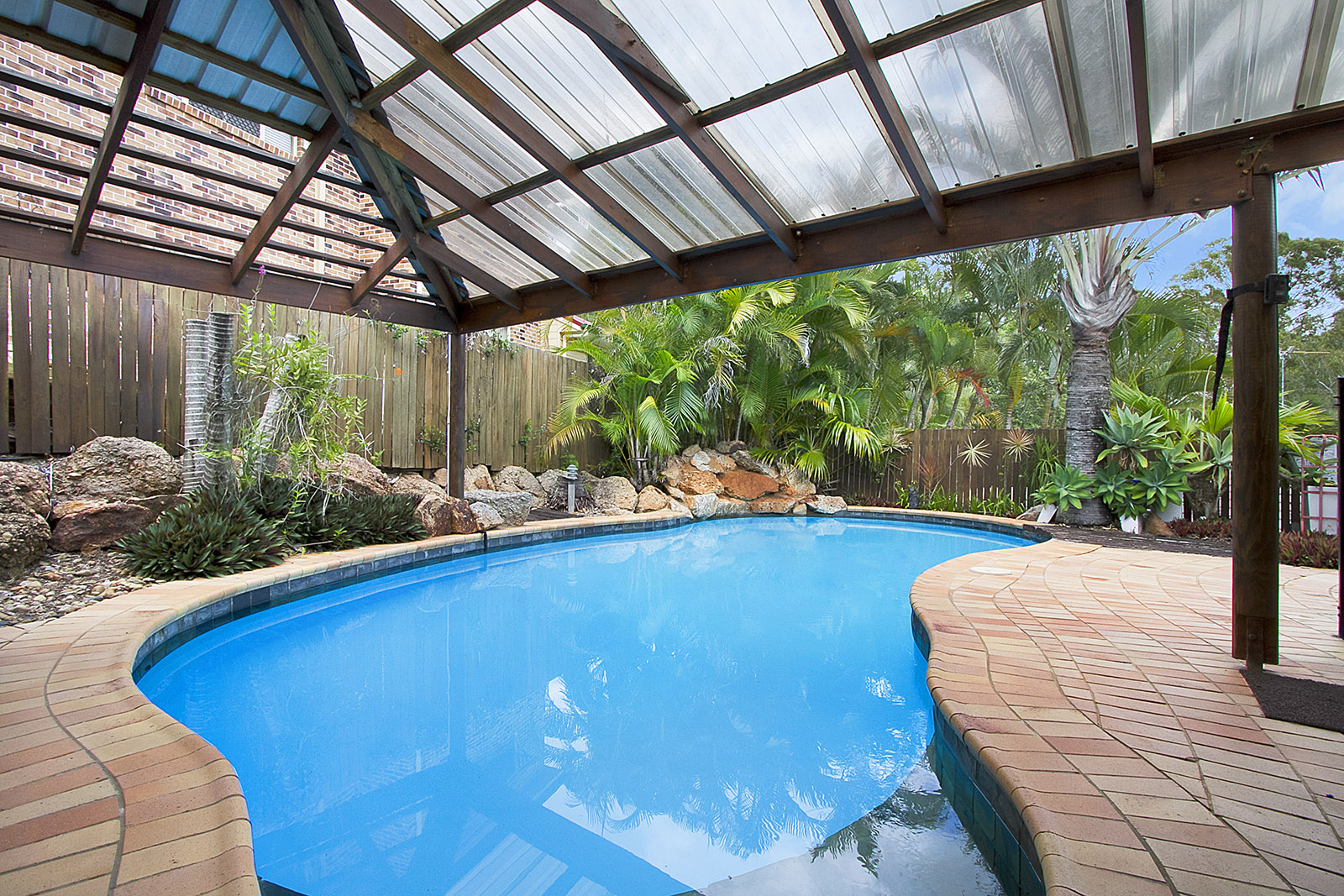 Family Pool Mount Gravatt
